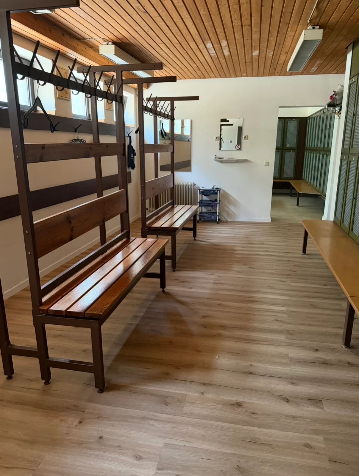 News - Boden Damenumkleide